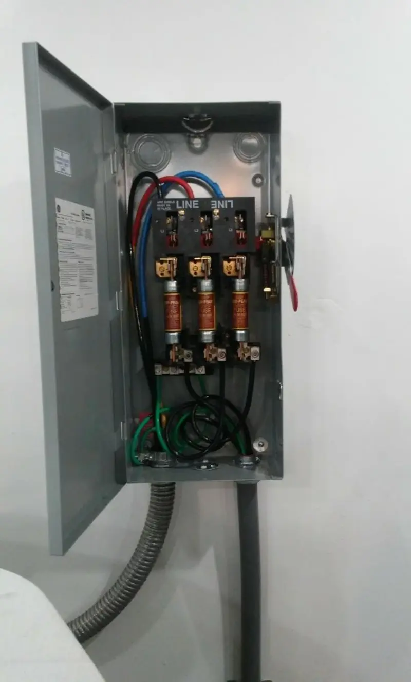 Three-phase disconnect switch installed for Electrical Wiring & Rewiring in Lower Heidelberg